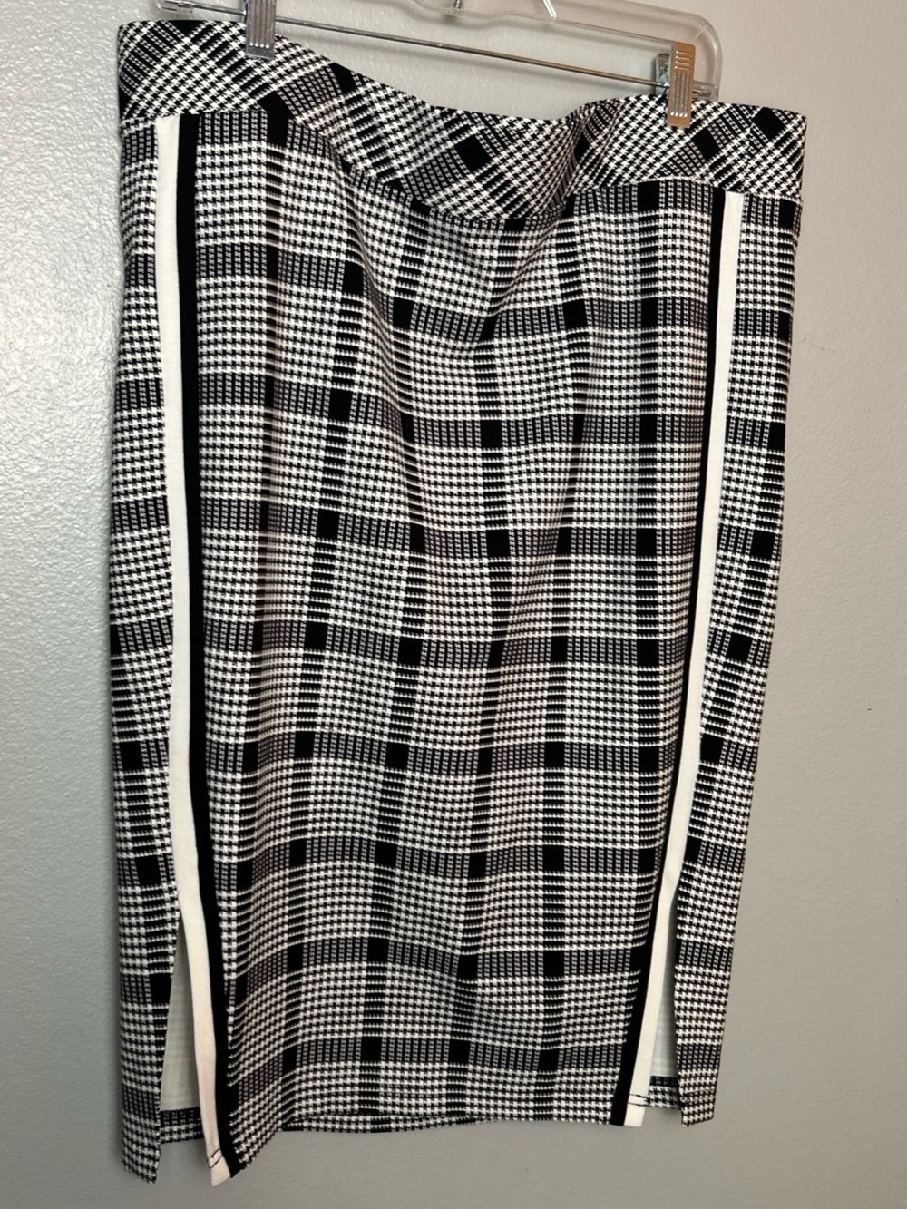 Torrid Black Plaid Side Slit Knee Length Pencil Skirt Women’s Plus Size 2X, NWT